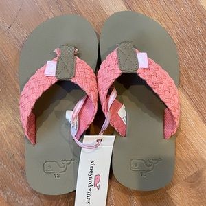 Girls Vineyard Vines Braided Flip Flop size 13